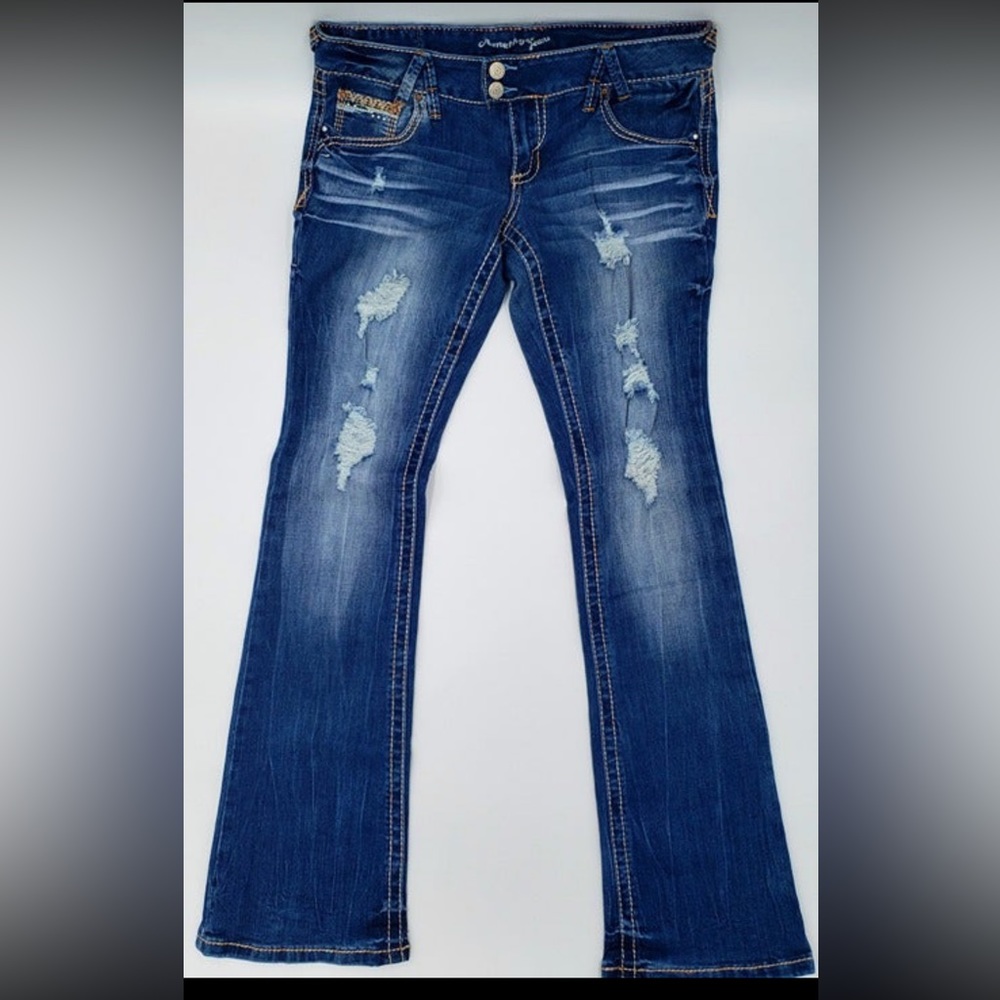 Amethyst Jeans Low Rise Trumpet Flare Distressed Wash Size 7